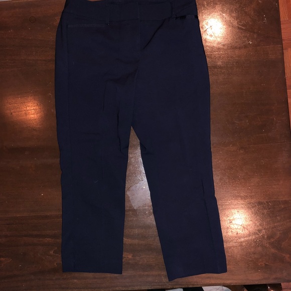 Navy crop slacks - Picture 3 of 4